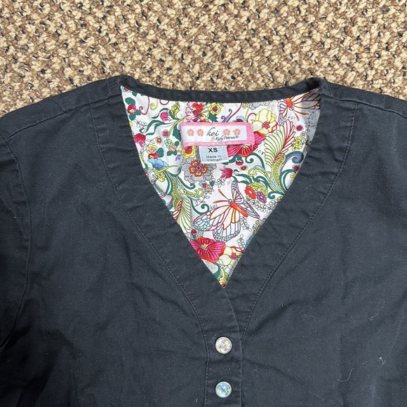 Koi Scrub Set - Picture 2 of 3